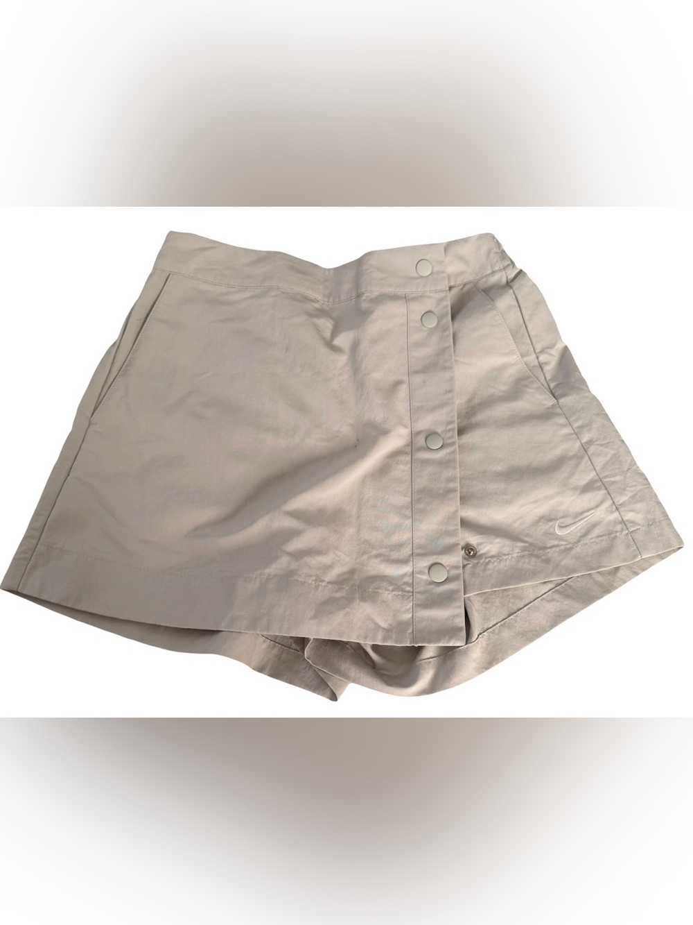 Nike Sportswear Essential Woven Skort Light Silver gray snap front Women’s small - Picture 2 of 14